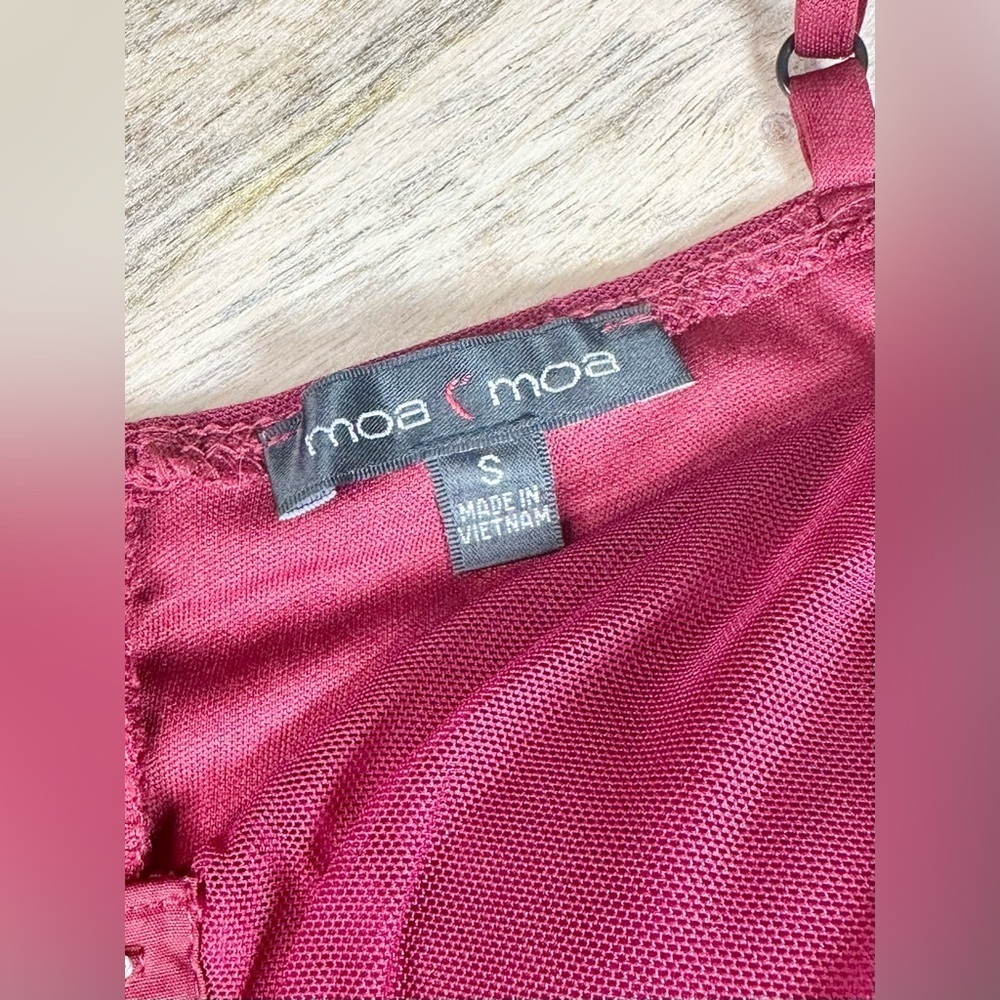 Moa Moa Ruched Bodice Crop Top in Burgundy Size Small NWT - Picture 6 of 10